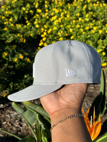 NEW ERA EXCLUSIVE 59FIFTY SMOKE GREY LOS ANGELES DODGERS-Maverick