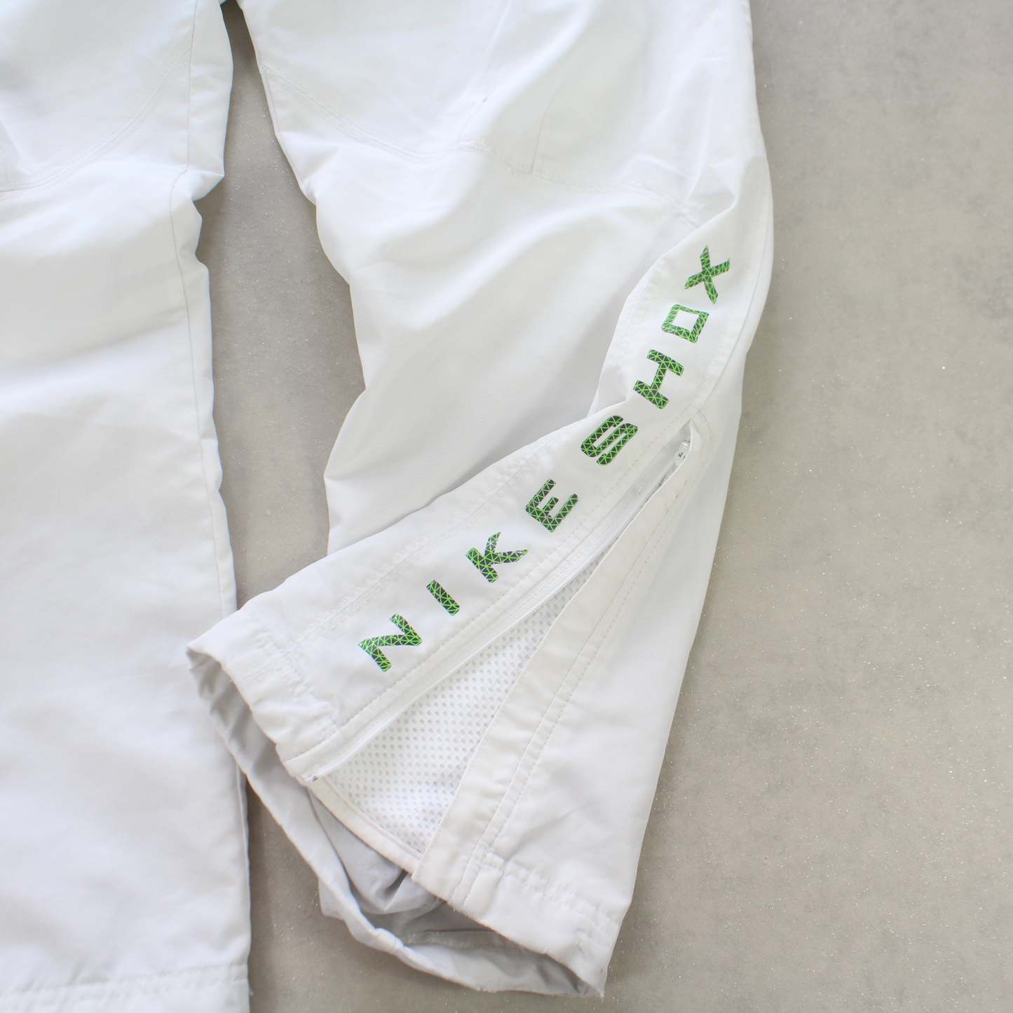 SUPER RARE 2000s Baggy Shox Trackpants White-Maverick