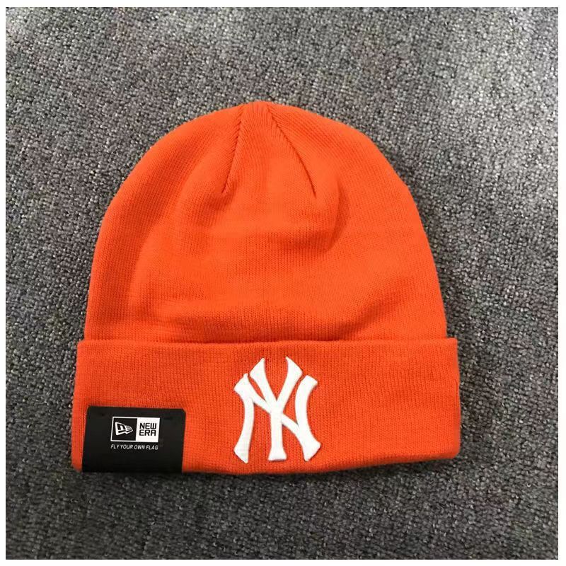 NEW ERA NEW YORK YANKEES EMBROIDERED CUFFED KNIT HAT-Maverick