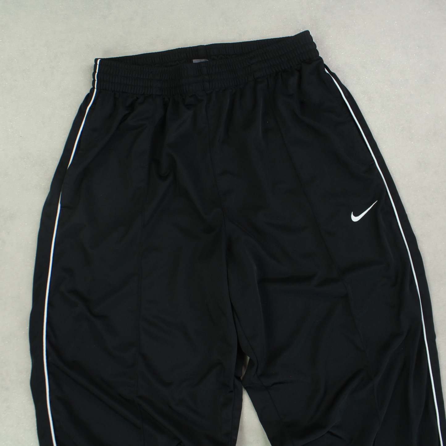 RARE 2000s Baggy Trackpants Black-Maverick