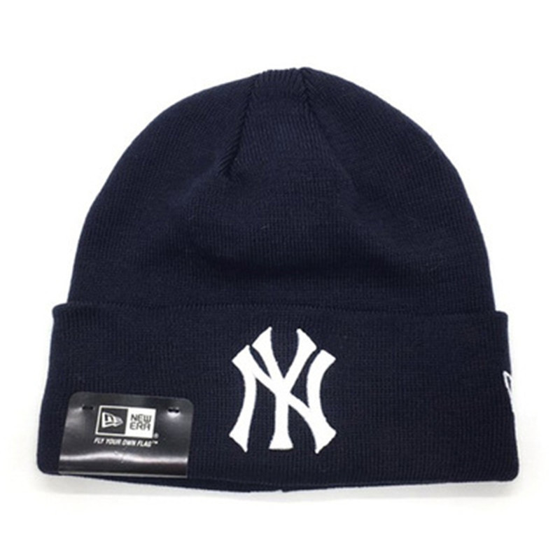 NEW ERA NEW YORK YANKEES EMBROIDERED CUFFED KNIT HAT-Maverick