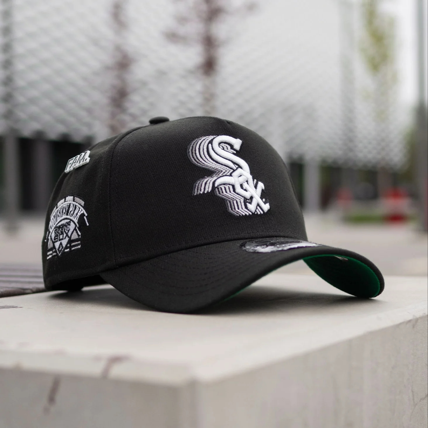 NEW ERA 9FORTY TYPE A MLB CHICAGO WHITE SOX KOMISKY PARK BLACK/KELLY GREEN UV BASEBALL CAP-Maverick