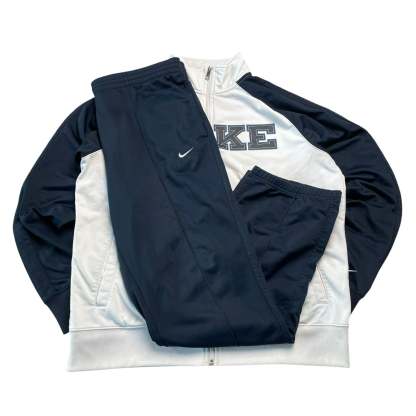 Tracksuit-Maverick