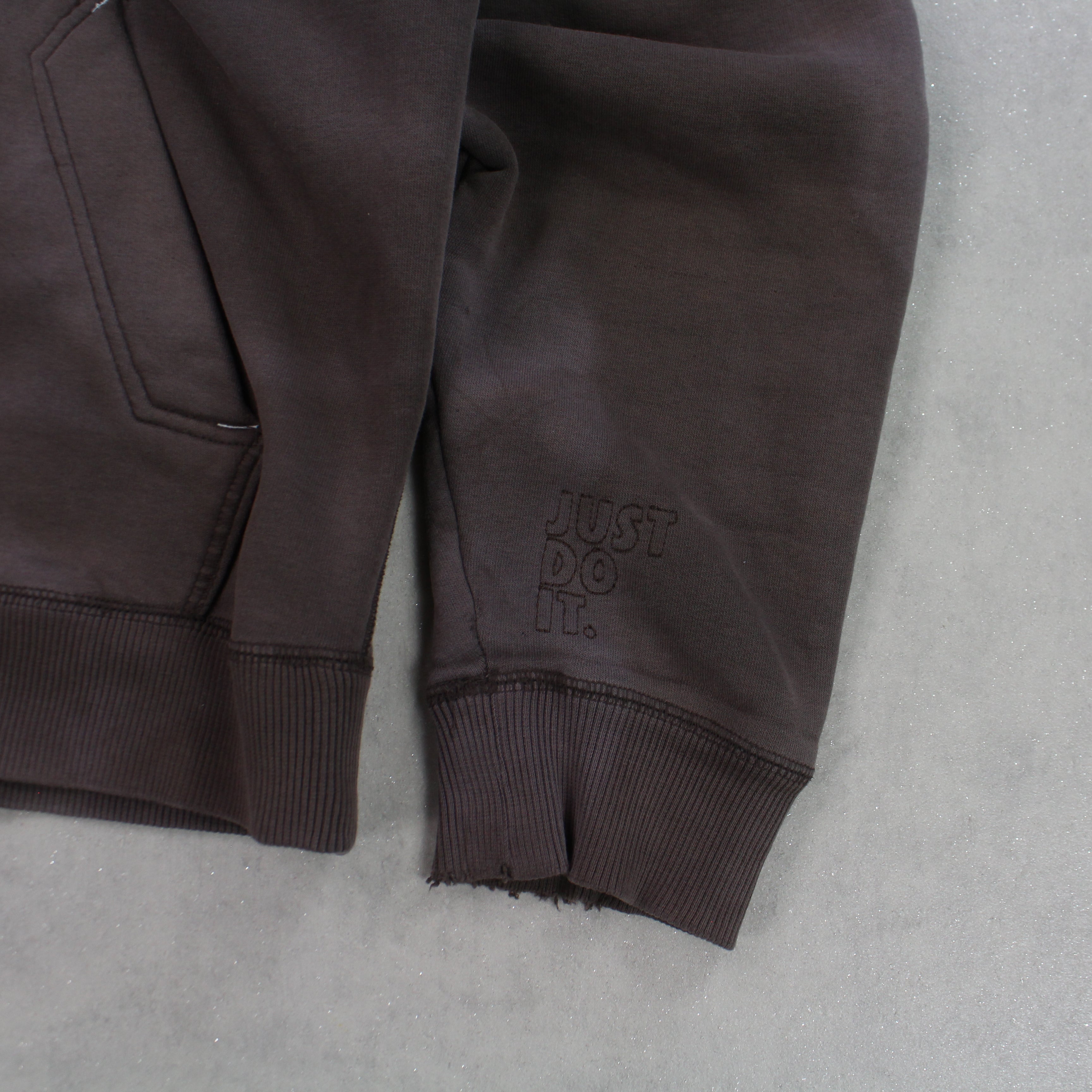 VERY RARE 2000s  Zip Up Hoodie Brown-Maverick