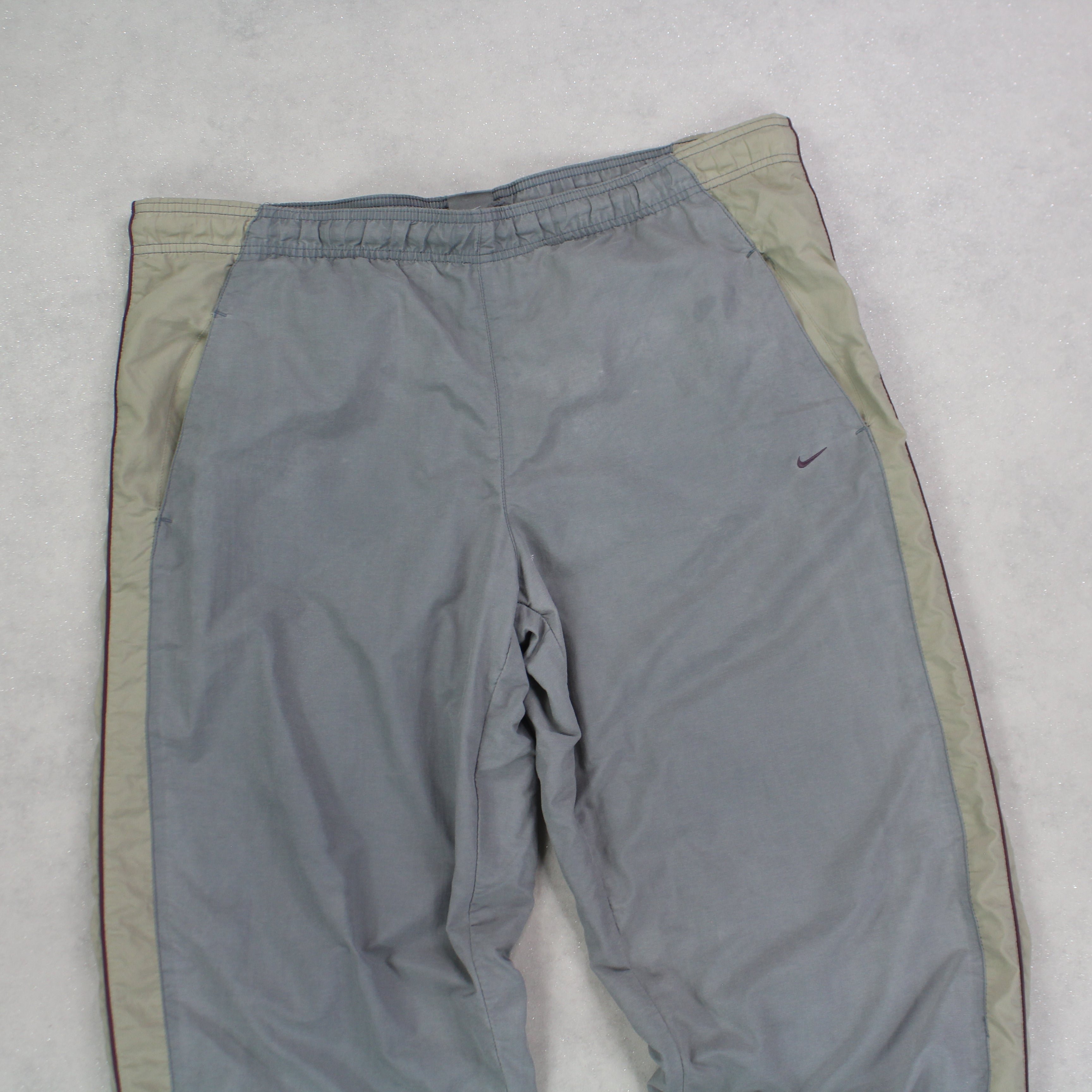 RARE 2000s Trackpants Grey-Maverick