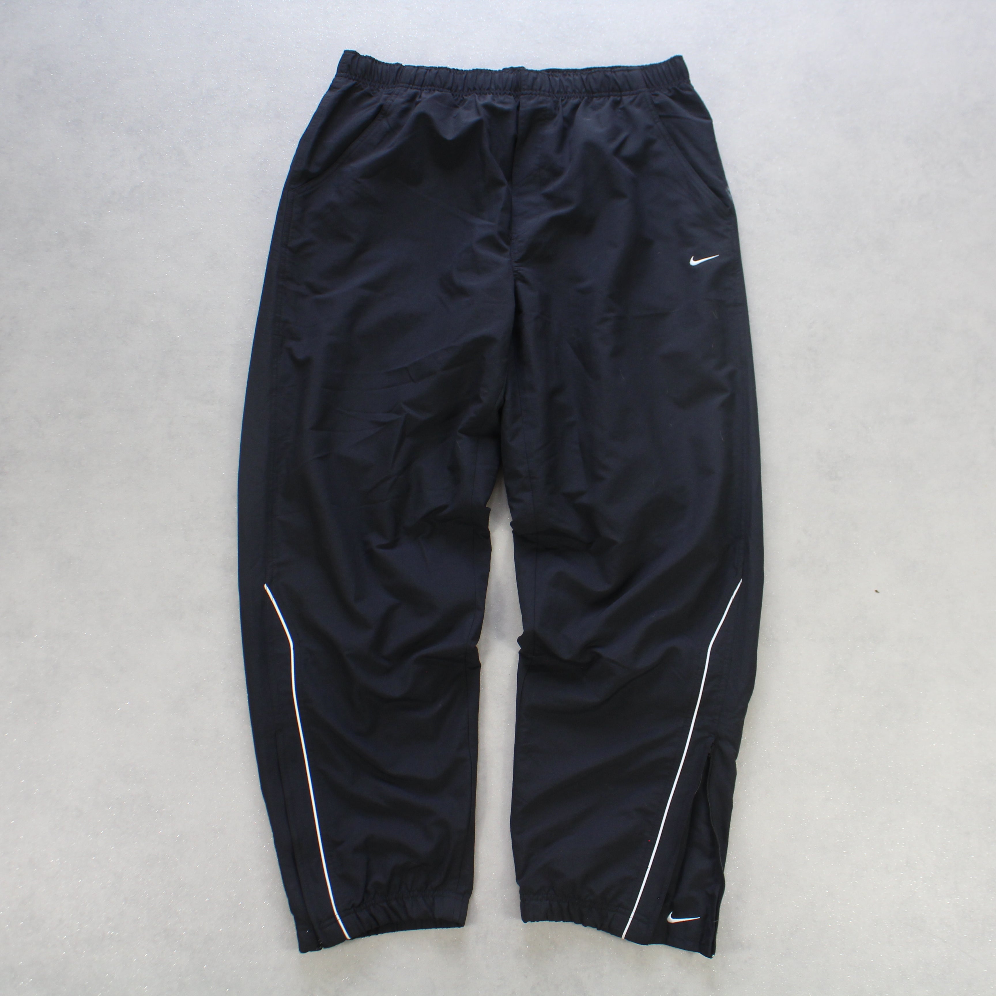RARE 2000s Trackpants Black-Maverick
