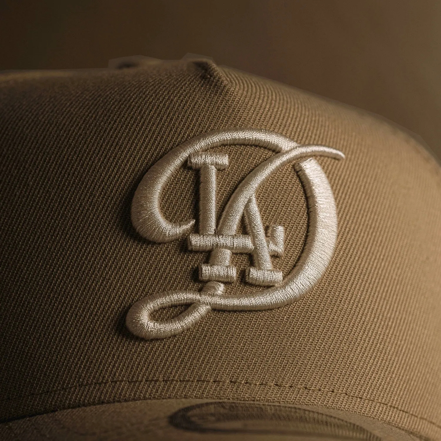 NEW ERA 9FORTY A-FRAME MLB LOS ANGELES DODGERS ITFDB CAMEL/ PINK UV SNAPBACK-Maverick