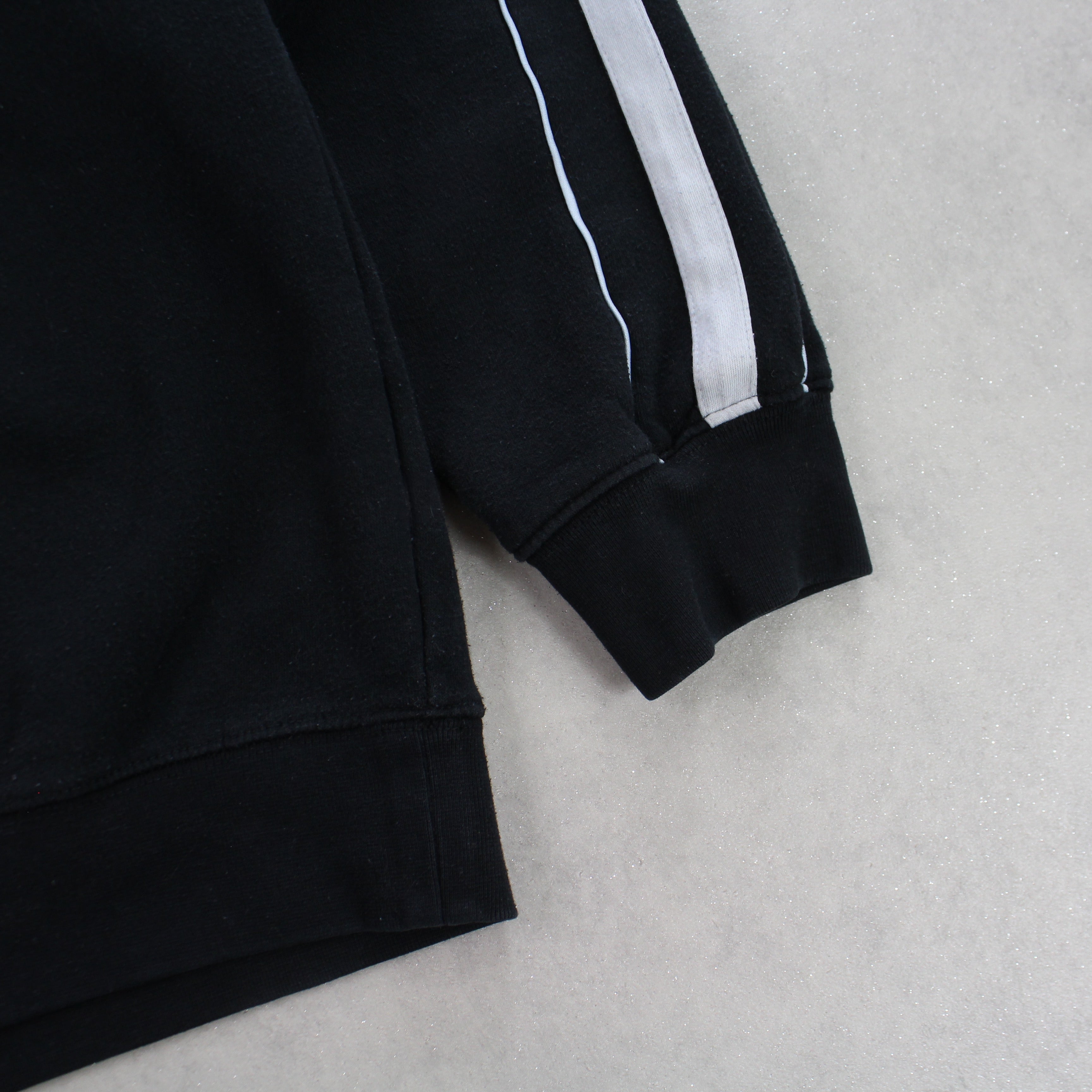 RARE 2000s  Sweatshirt Black-Maverick