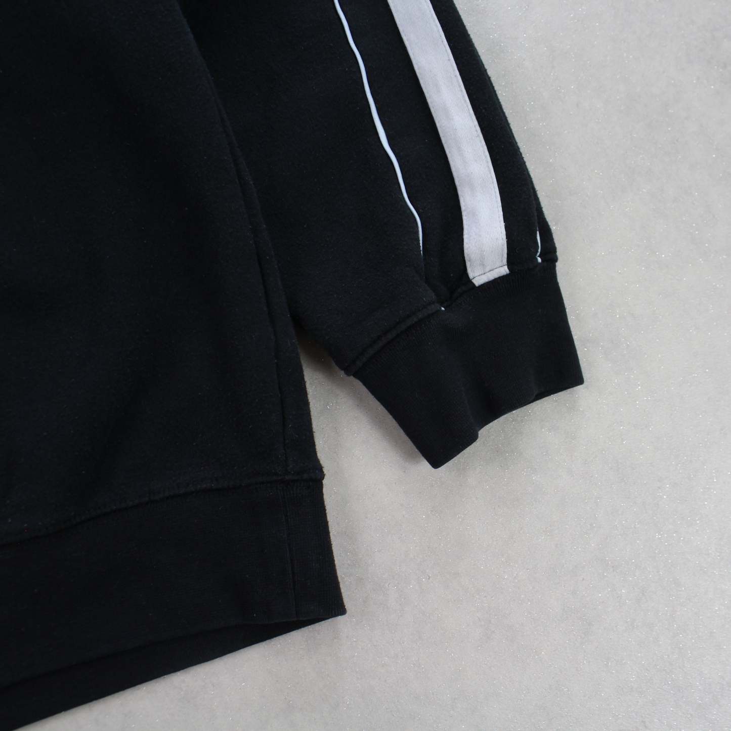 RARE 2000s  Sweatshirt Black-Maverick