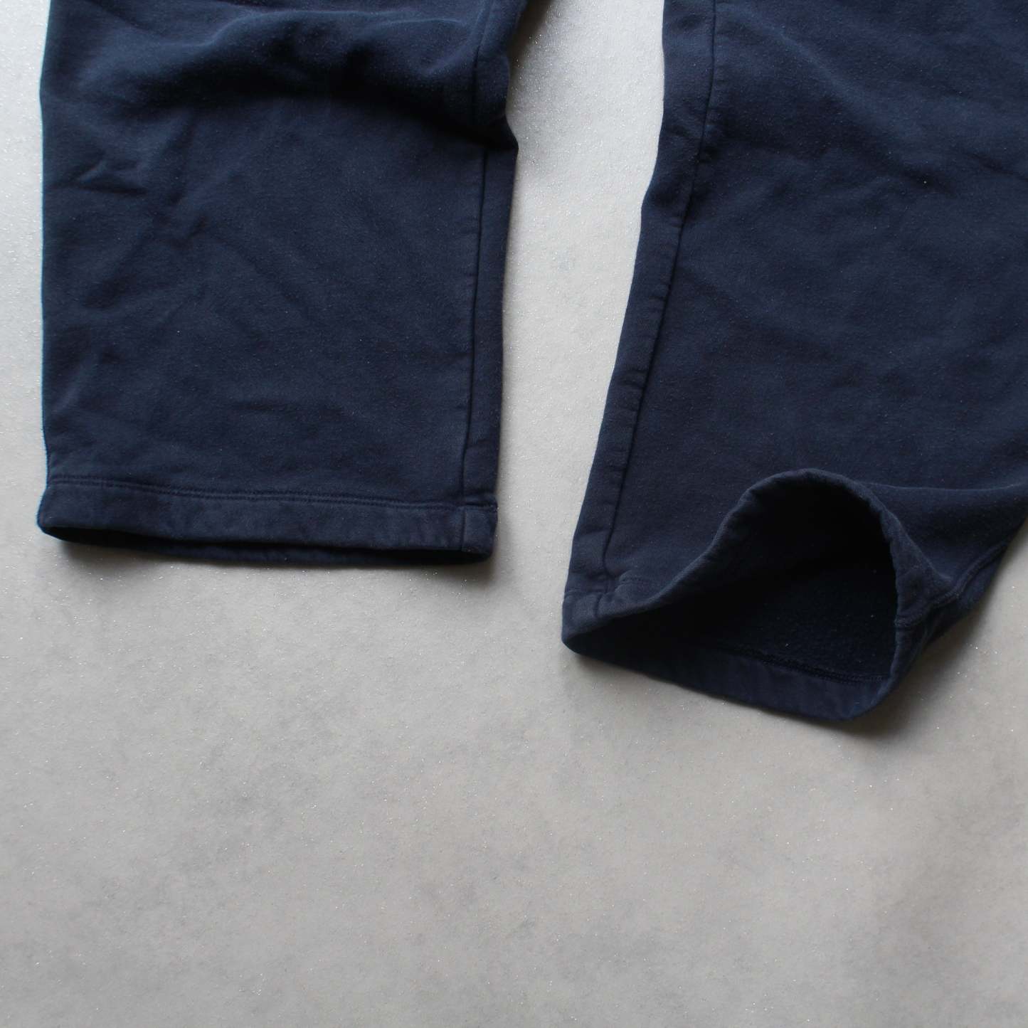 RARE 2000s Joggers Navy-Maverick
