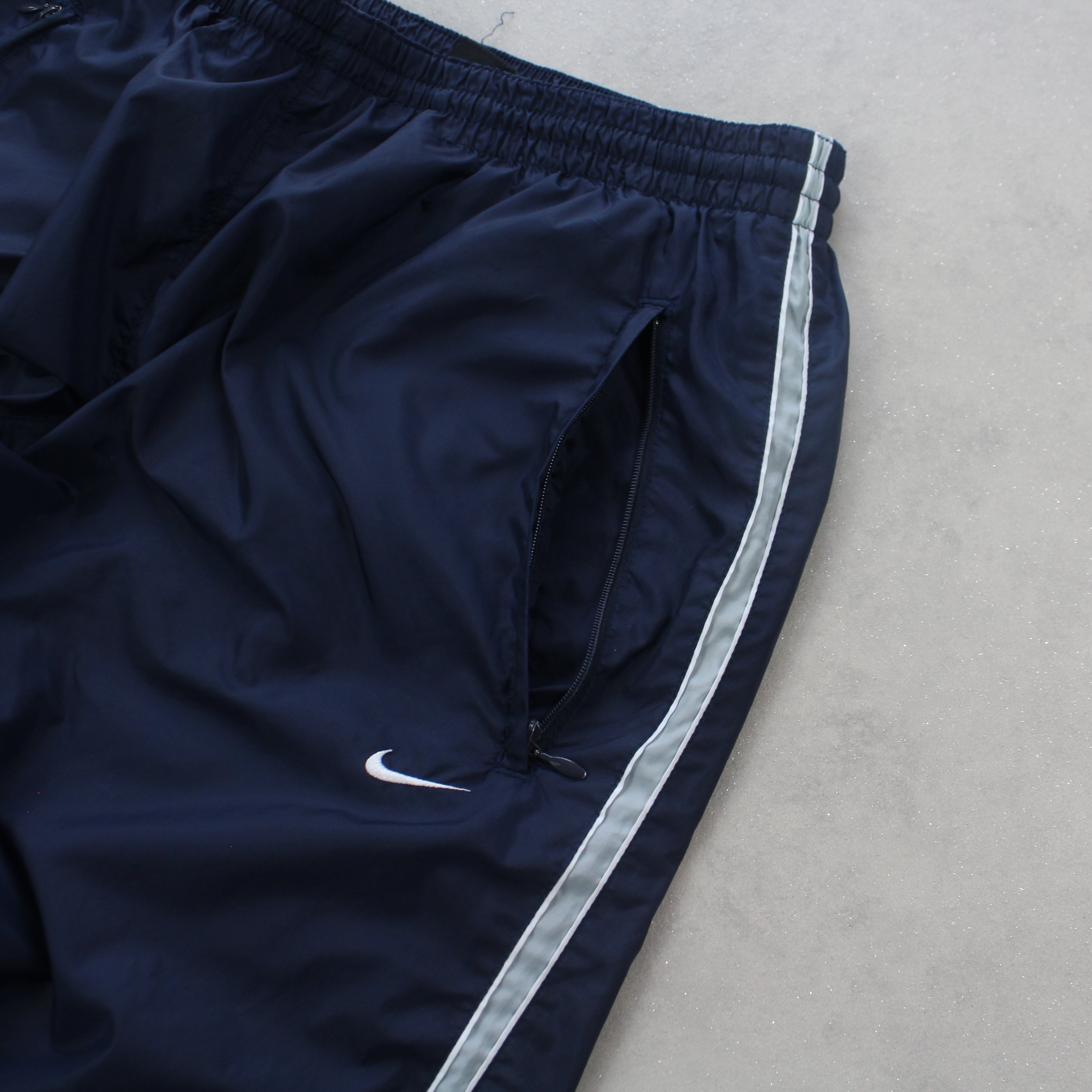 RARE 1990s Baggy Trackpants Navy-Maverick