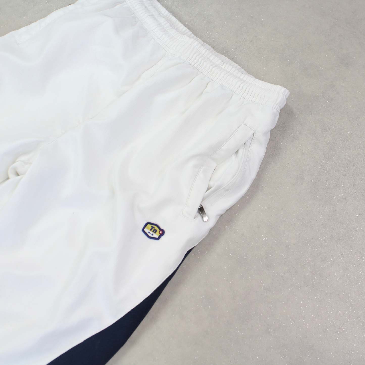 SUPER RARE 00s TN Trackpants White-Maverick