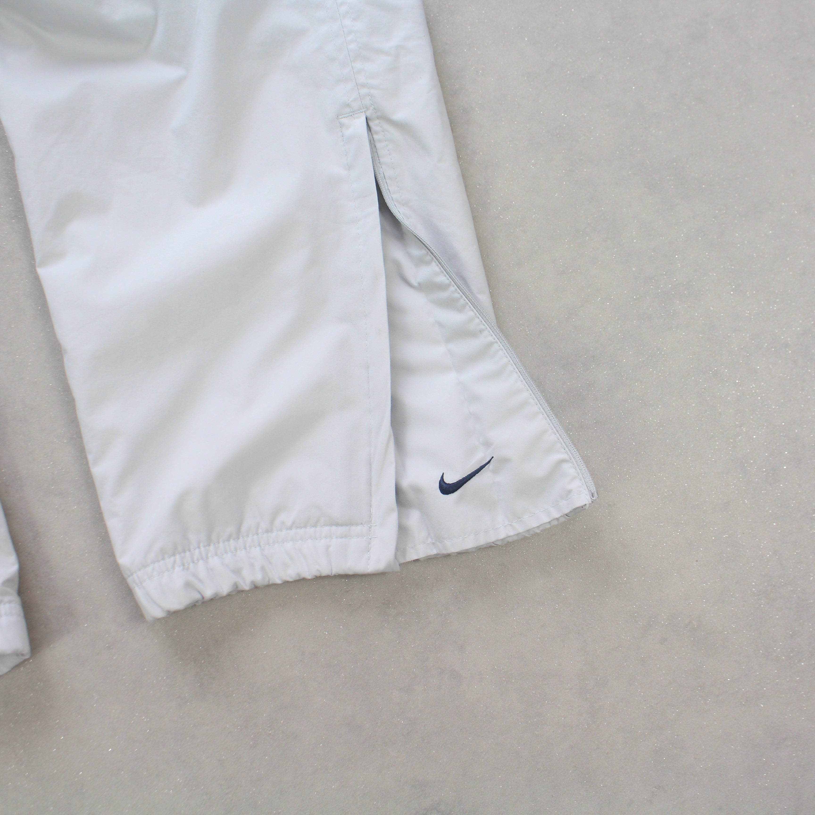 SUPER RARE 2000s Trackpants Grey-Maverick