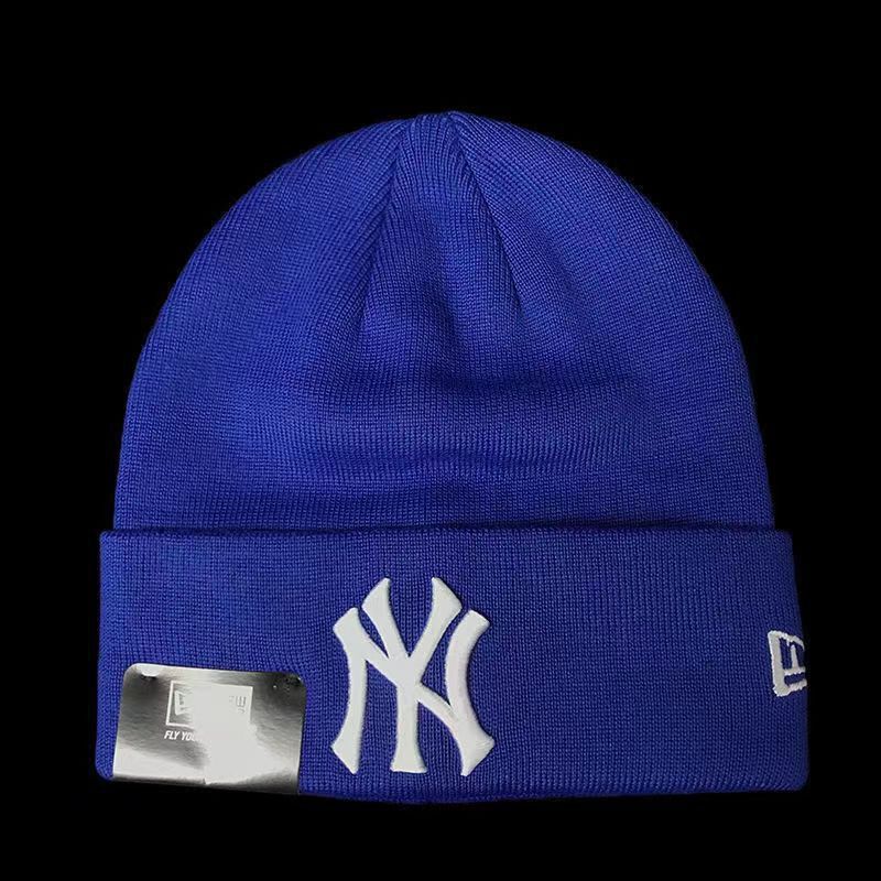 NEW ERA NEW YORK YANKEES EMBROIDERED CUFFED KNIT HAT-Maverick