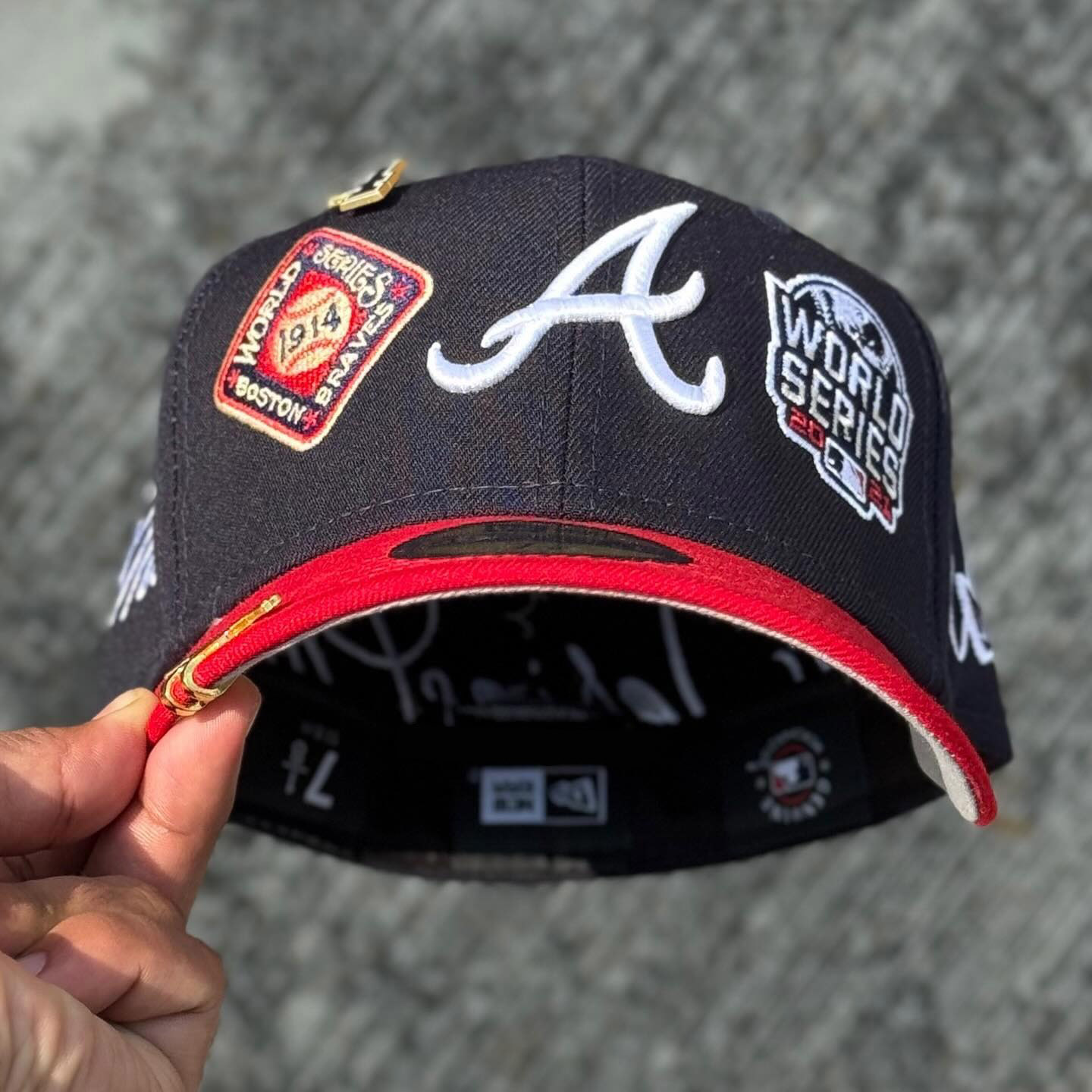 NEW ERA ATLANTA BRAVES NAVY HISTORIC WORLD SERIES CHAMPIONS EMBROIDERED CASUAL BASEBALL CAP-Maverick