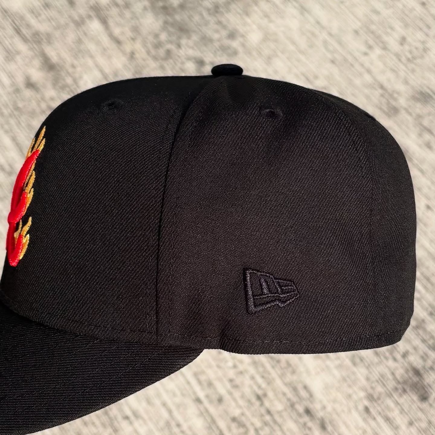 NEW ERA ATLANTA BRAVES 150TH ANNIVERSARY FLAME BLACK PRIME EDITION EMBROIDERED CASUAL BASEBALL CAP-Maverick