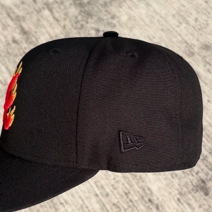 NEW ERA ATLANTA BRAVES 150TH ANNIVERSARY FLAME BLACK PRIME EDITION EMBROIDERED CASUAL BASEBALL CAP-Maverick
