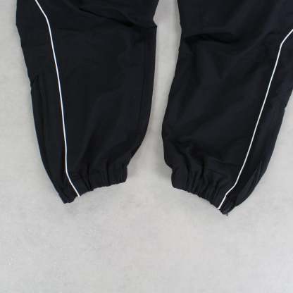 RARE 2000s Trackpants Black-Maverick