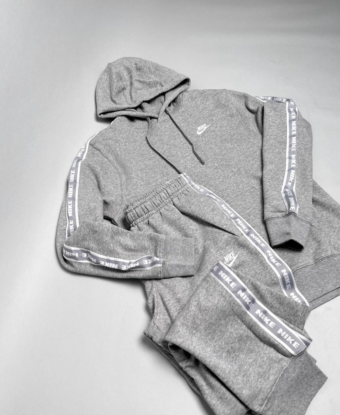   Tracksuit Europa-Maverick