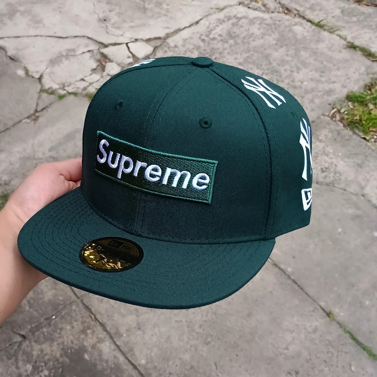 NEW ERA SUPREME X NEW YORK YANKEES GREEN EMBROIDERED CASUAL BASEBALL CAP-Maverick