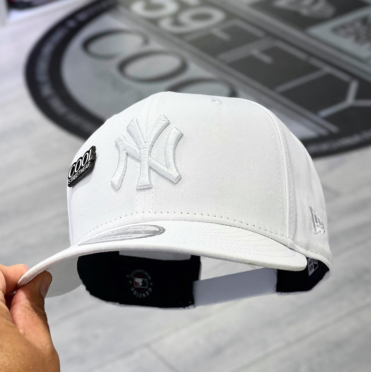 NEW ERA NEW YORK YANKEES WHITE LOGO EMBROIDERED CASUAL BASEBALL CAP-Maverick