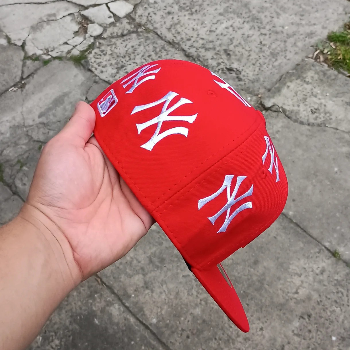 NEW ERA SUPREME X NEW YORK YANKEES RED EMBROIDERED CASUAL BASEBALL CAP-Maverick