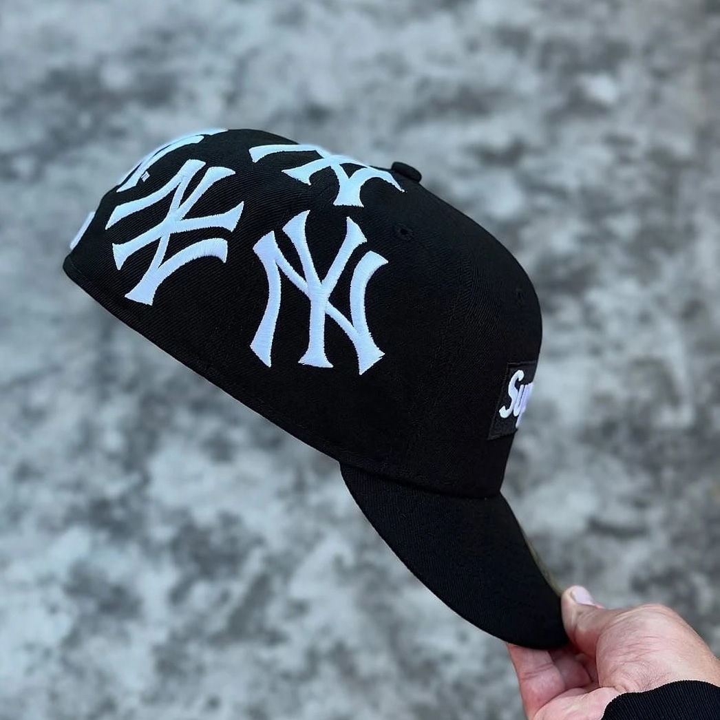 NEW ERA X SUPREME NEW YORK YANKEES EMBROIDERED CASUAL BASEBALL CAP-Maverick