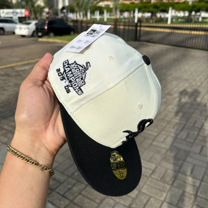NEW ERA CHICAGO WHITE SOX WHITE/BLACK 2005 WORLD SERIES TWO-TONE EMBROIDERED CASUAL BASEBALL CAP-Maverick