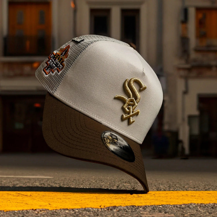 NEW ERA 9FORTY A-FRAME MLB CHICAGO WHITE SOX STONE / WHEAT UV TRUCKER-Maverick