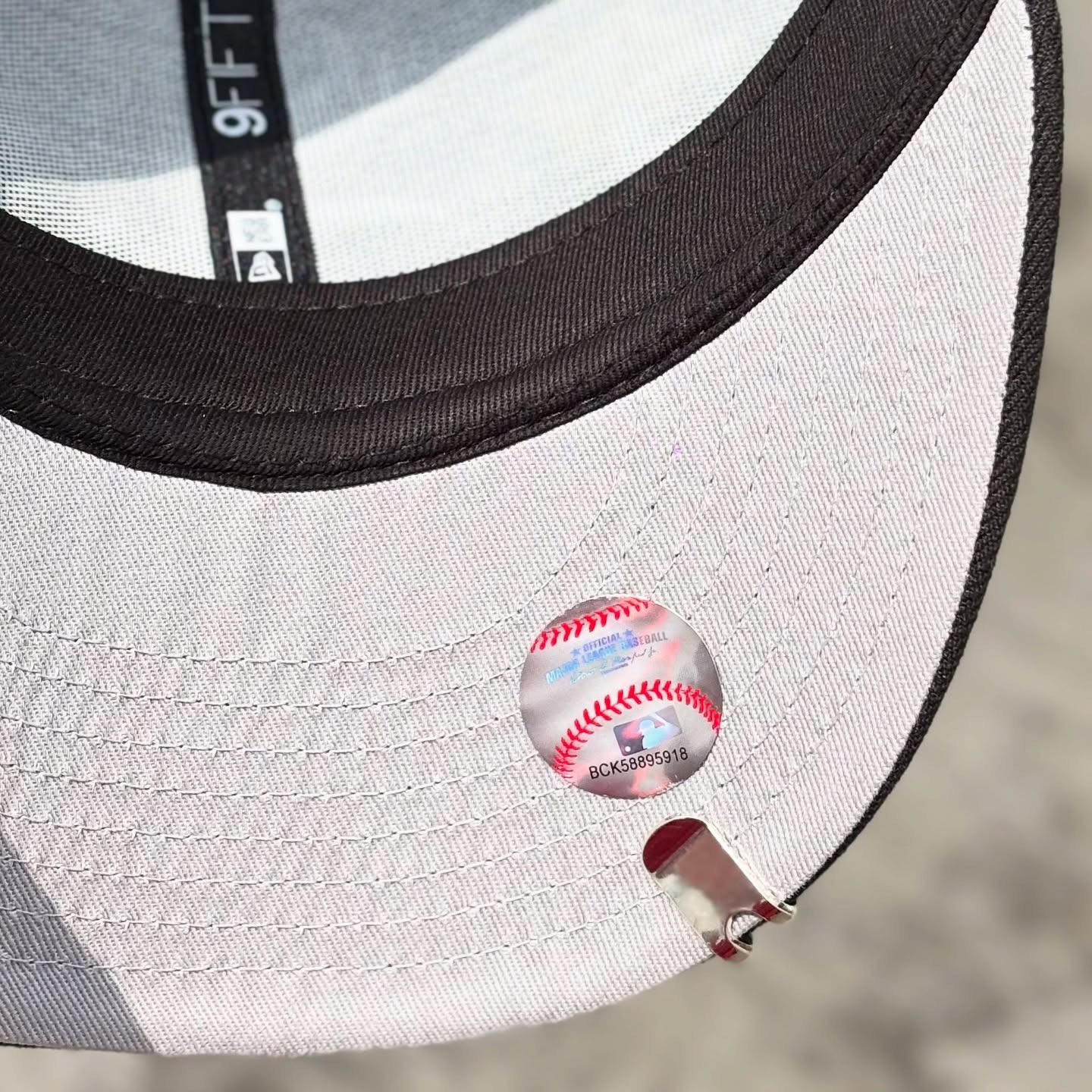 NEW ERA CHICAGO WHITE SOX COUNT THE RINGS EMBROIDERED CASUAL BASEBALL CAP-Maverick