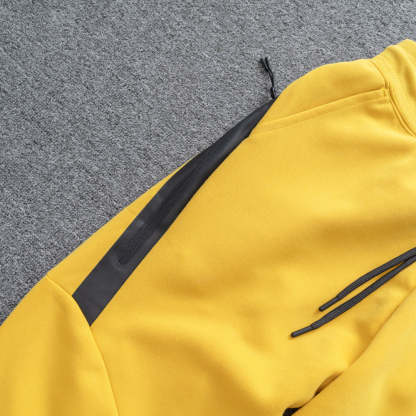 Tech Fleece Yellow