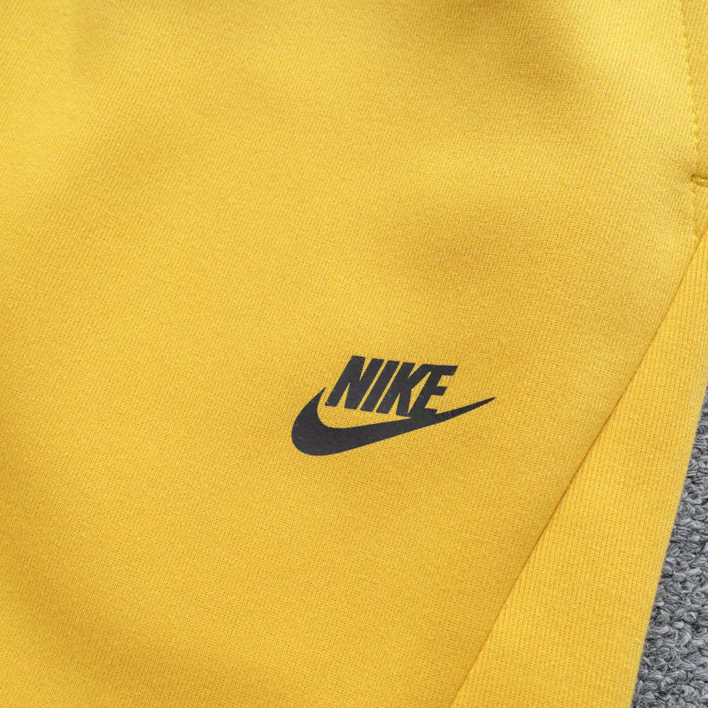 Tech Fleece Yellow