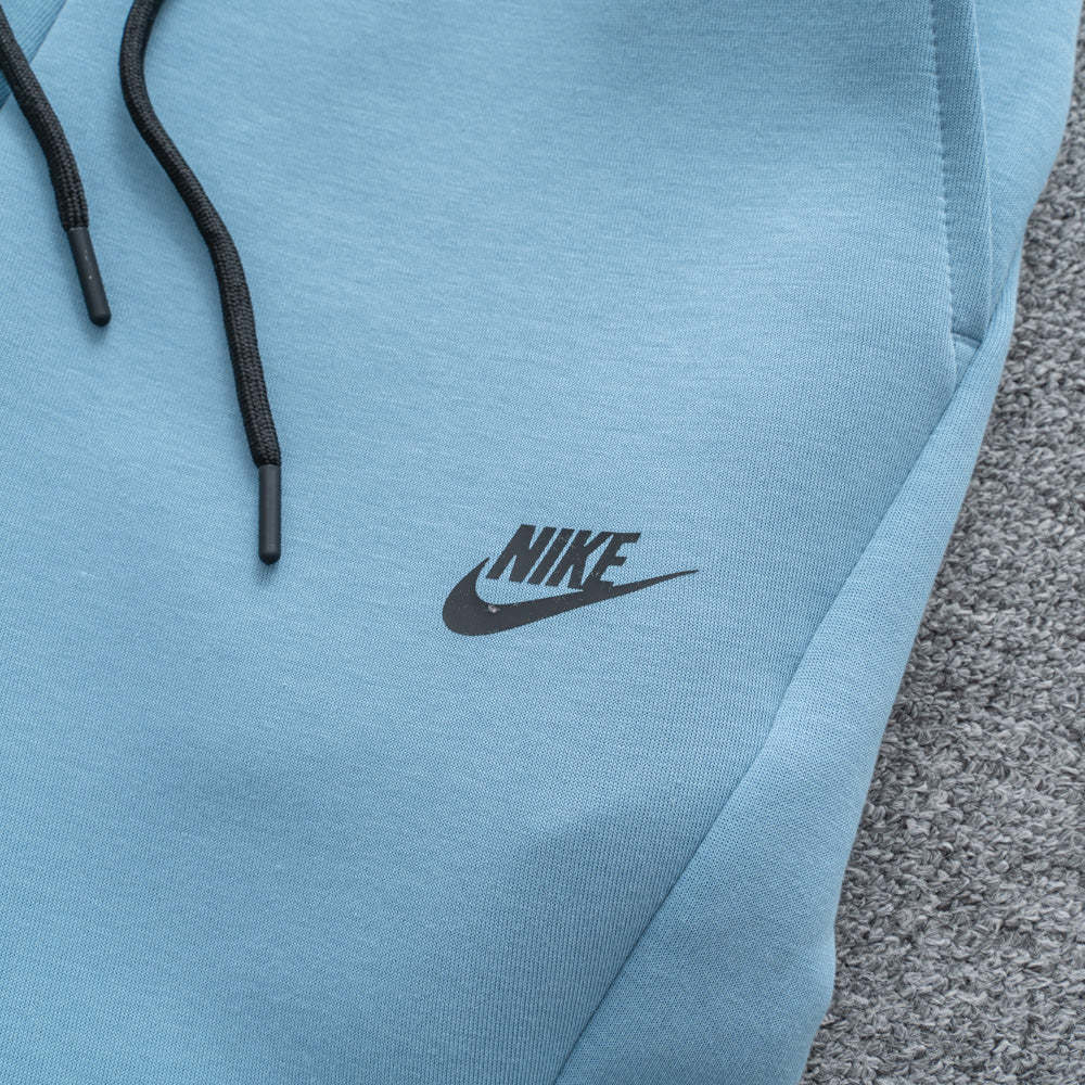   Tech Fleece Blue and White
