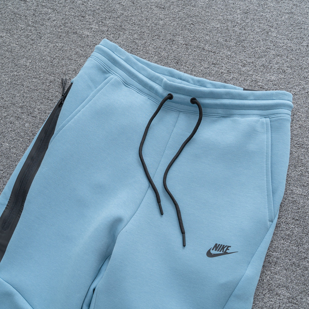   Tech Fleece Blue and White