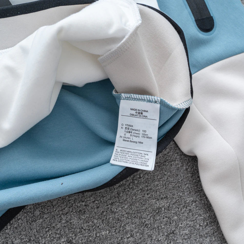   Tech Fleece Blue and White