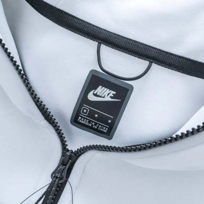   Tech Fleece White and Black