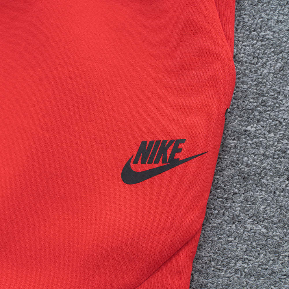   Tech Fleece Red