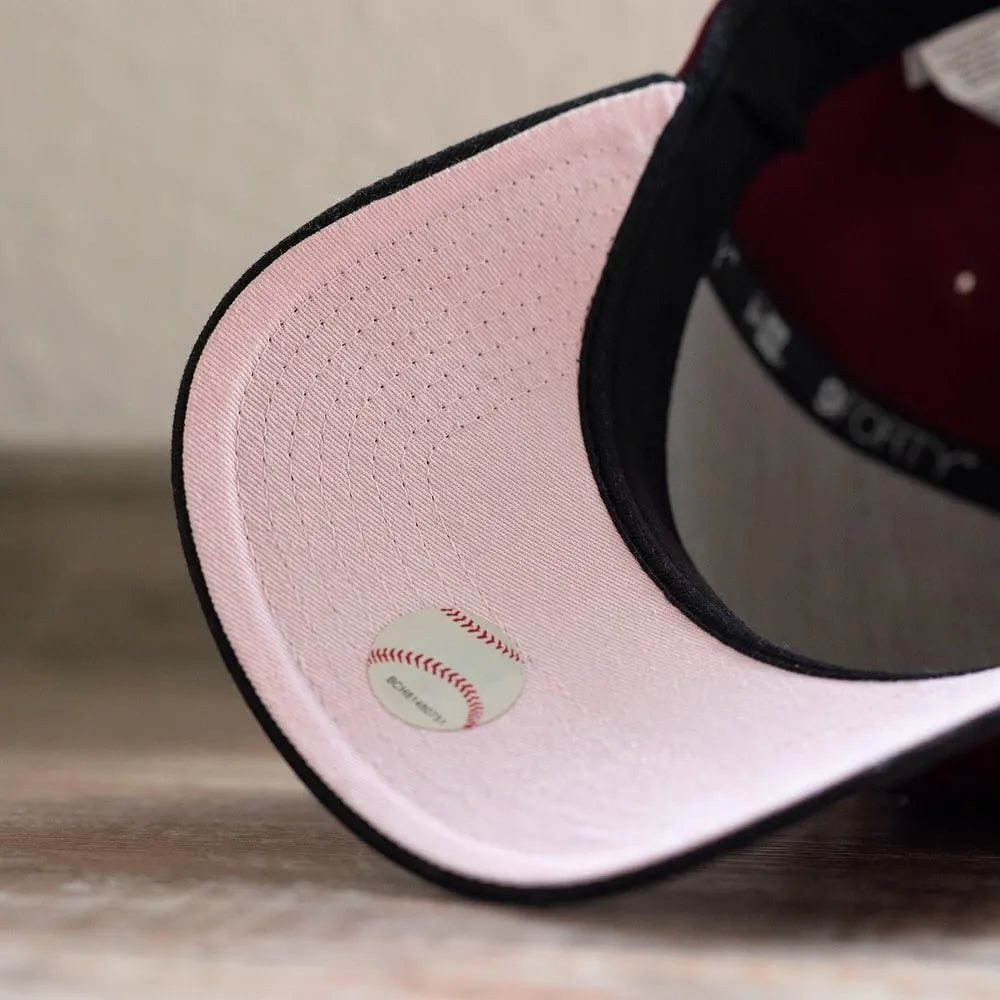 NEW ERA 9FORTY A-FRAME MLB NEW YORK YANKEES WORLD SERIES 1996 TWO TONE / PINK UV SNAPBACK CAP HAT MLB-Maverick