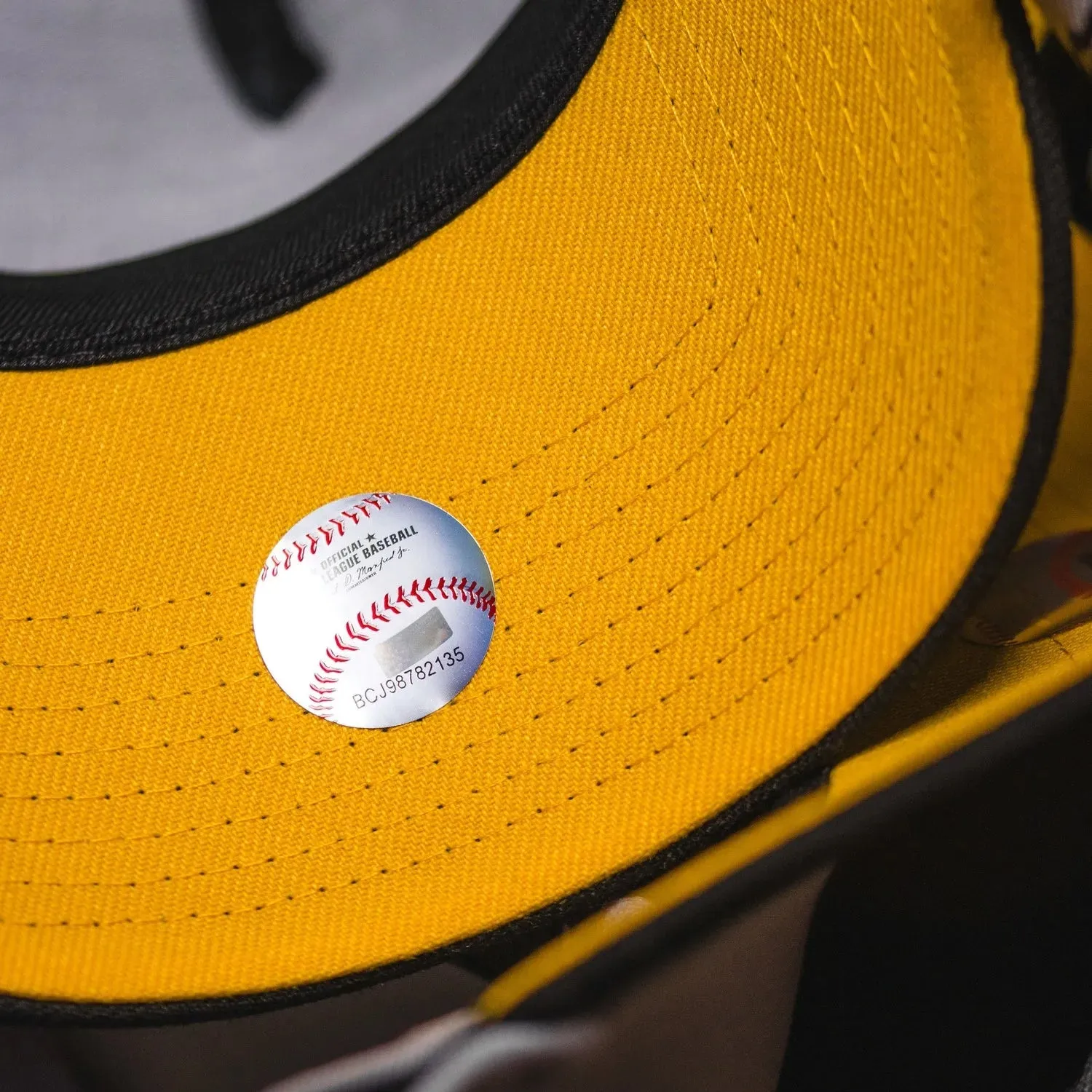 NEW ERA 9FORTY NEW YORK YANKEES WORLD SERIES 2009 TWO TONE / YELLOW UV-Maverick