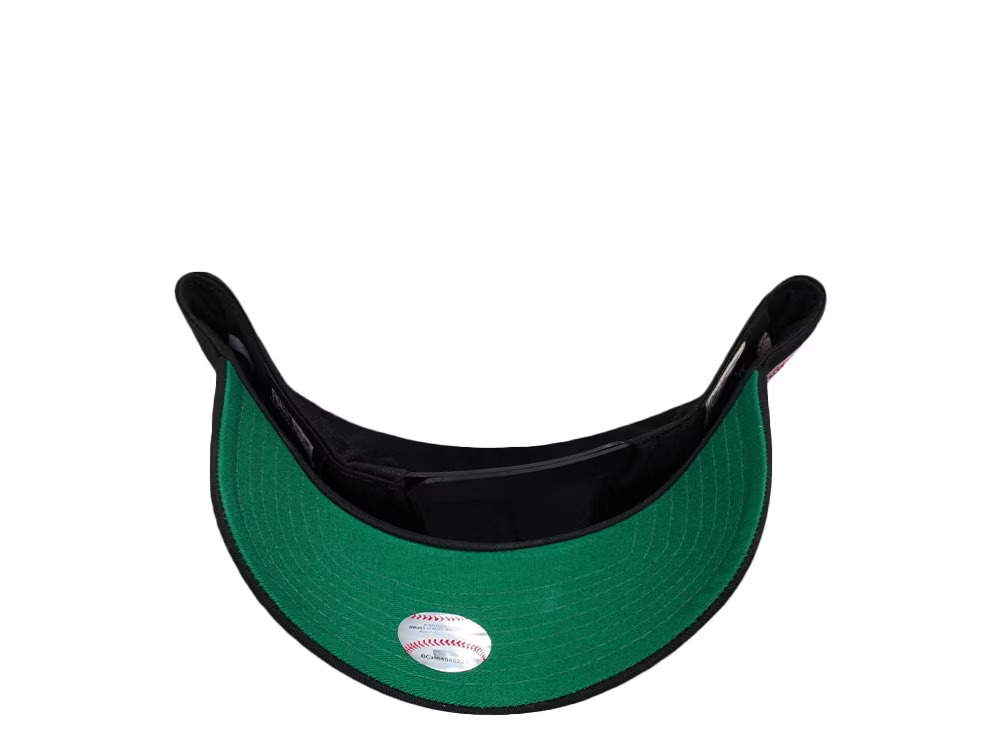 NEW ERA NEW YORK YANKEES WORLD SERIES 1999 LIQUID TITANIUM EDITION 9FORTY A FRAME SNAPBACK CAP-Maverick