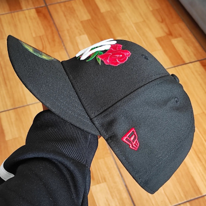 NEW ERA NEW YORK YANKEES WORLD SERIES 1999 BLACK ROSE EDITION EMBROIDERED CASUAL BASEBALL CAP-Maverick