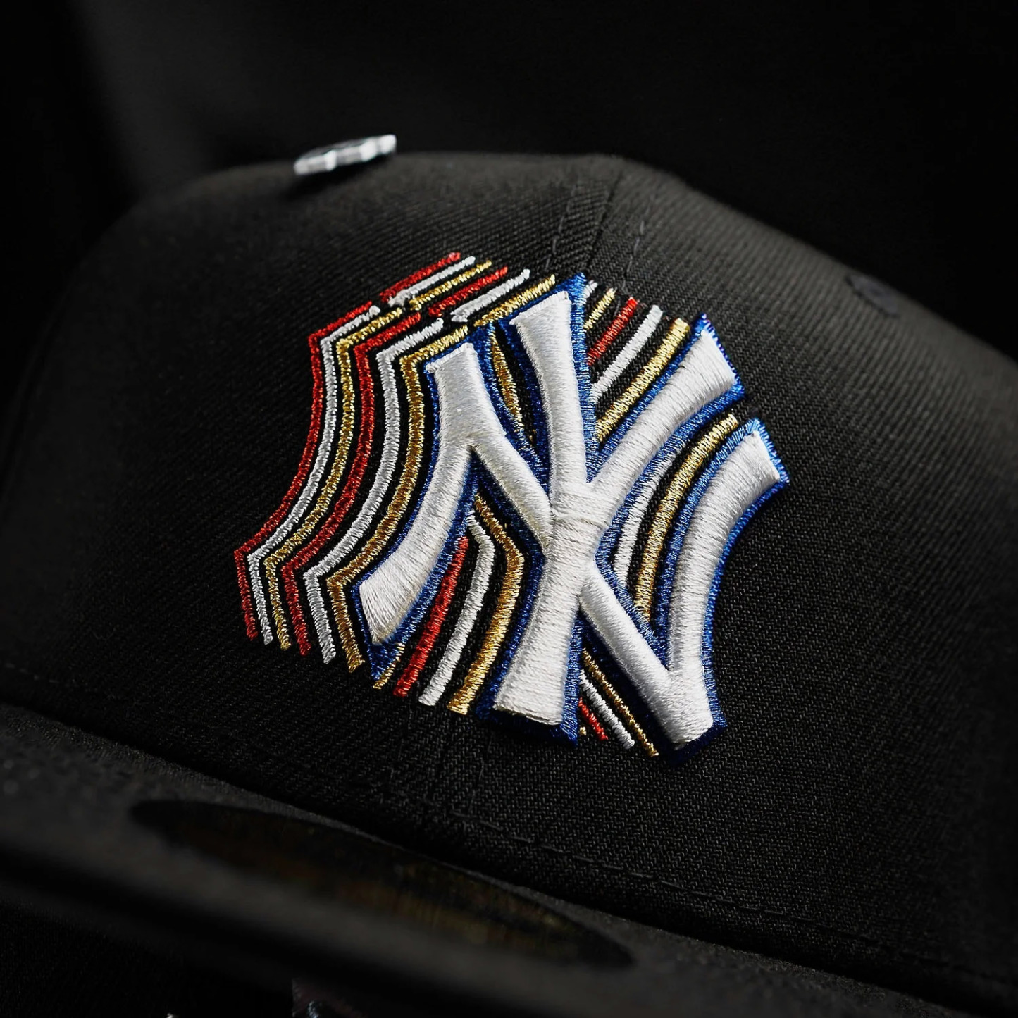 NEW ERA 59FIFTY NEW YORK YANKEES BLACK / GRAY EMBROIDERED CASUAL BASEBALL CAP-Maverick