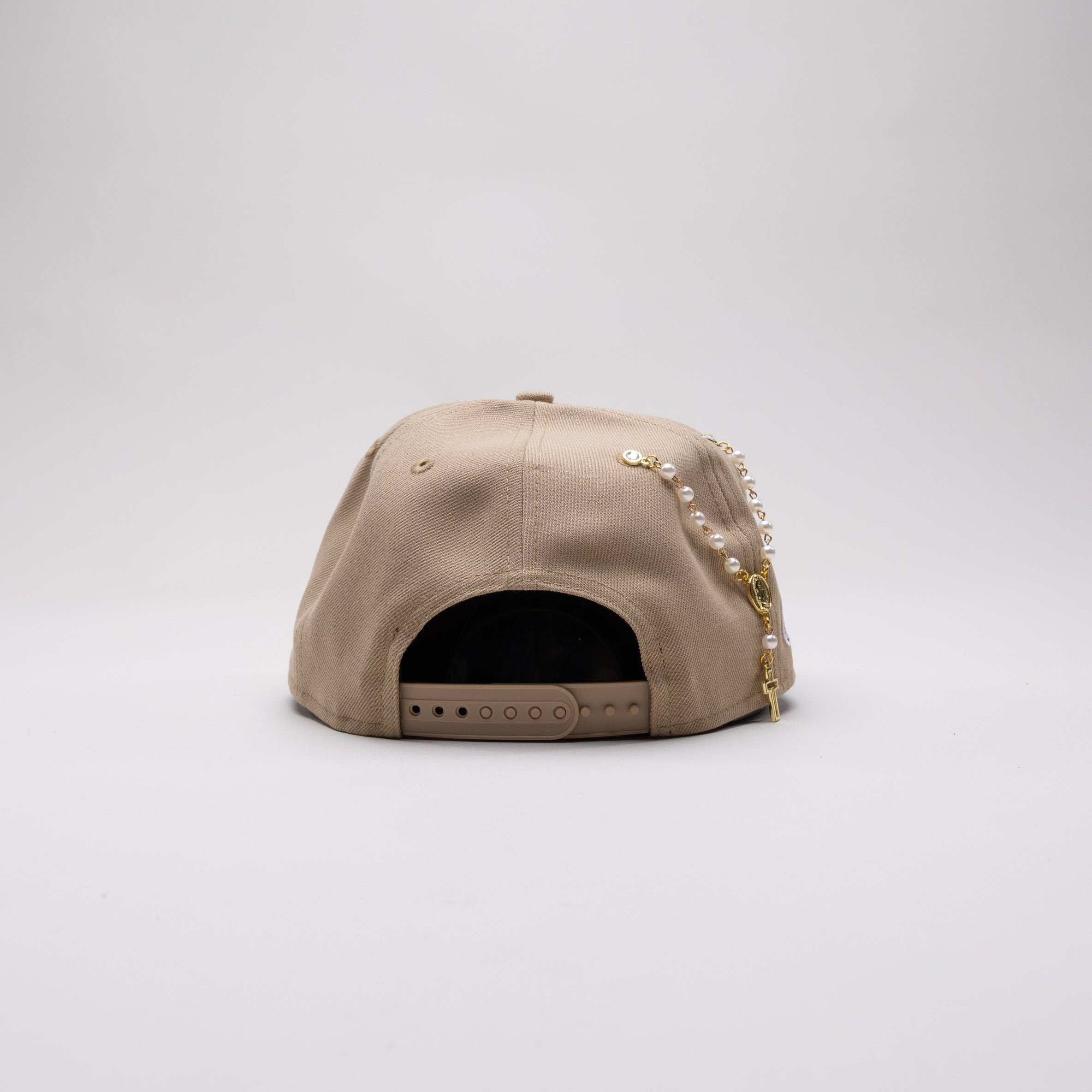 NEW ERA EXCLUSIVE 9FIFTY A-FRAME LIGHT KHAKI ATLANTA BRAVES SNAPBACK W/ 2000 ALL STAR GAME SIDE PATCH-Maverick
