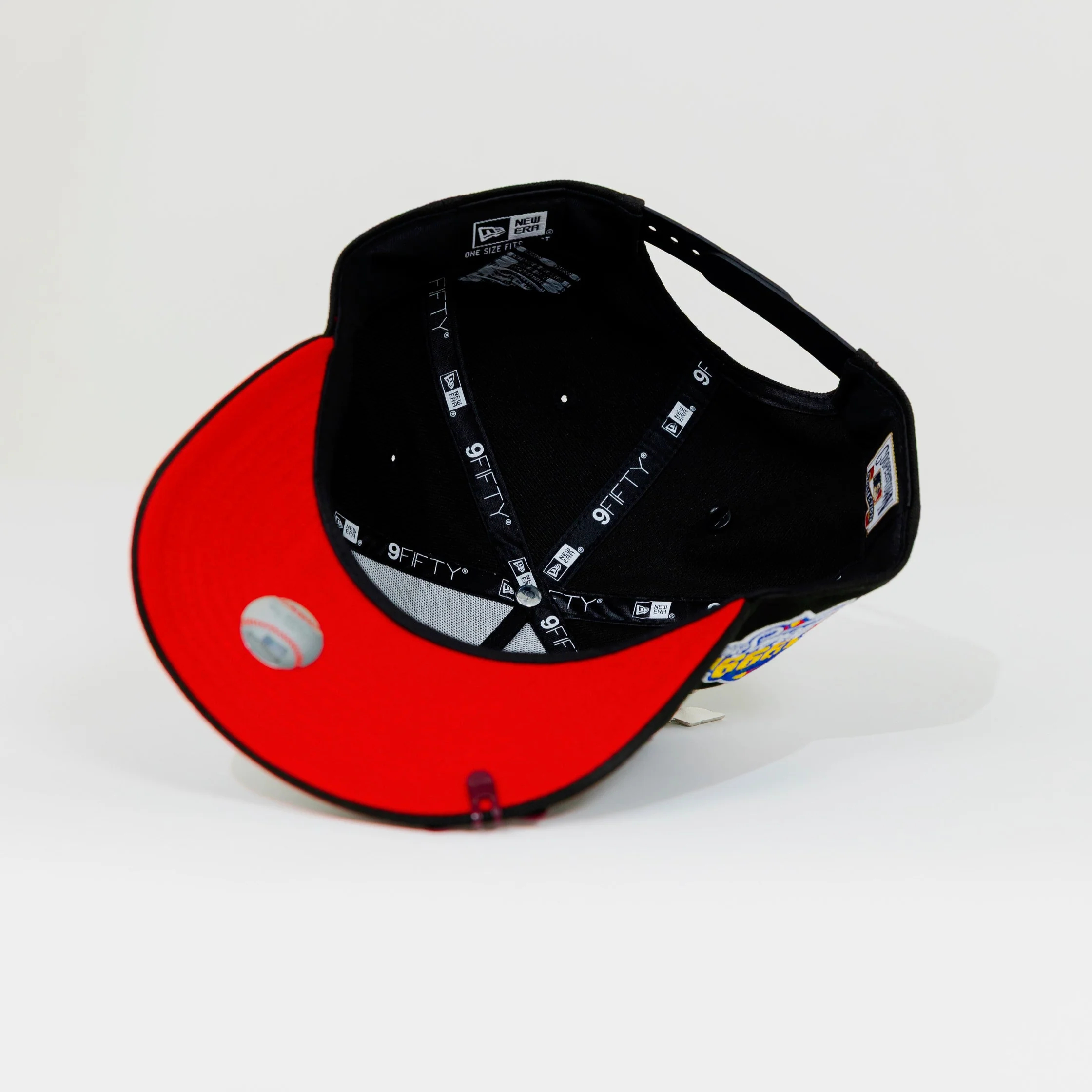 NEW ERA EXCLUSIVE 9FIFTY A-FRAME BLACK NEW YORK YANKEES SNAPBACK W/ 1999 WORLD SERIES SIDE PATCH-Maverick
