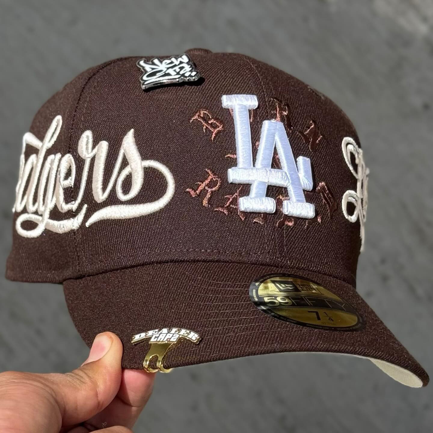 NEW ERA LOS ANGELES DODGERS  “BORN X RAISED” X “MR CARTOON” EMBROIDERED CASUAL BASEBALL CAP-Maverick