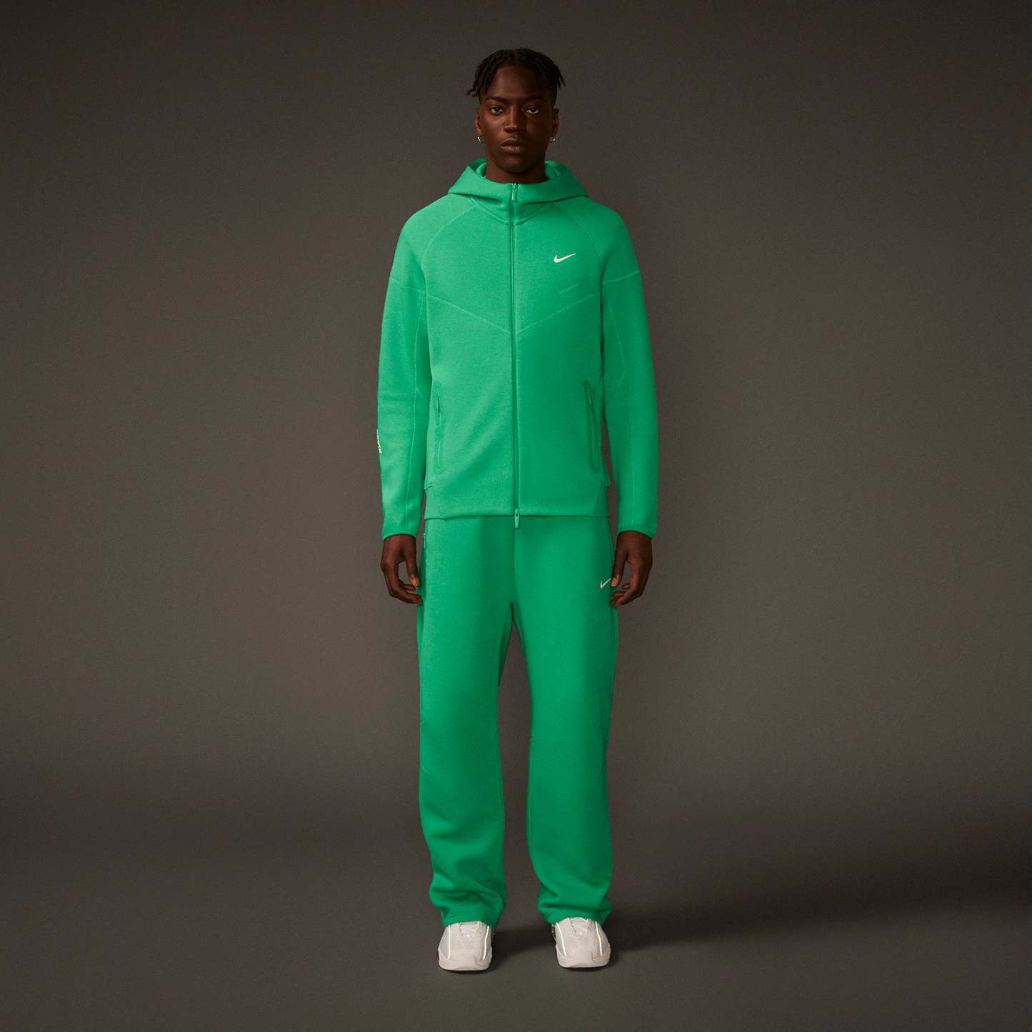 Viral Tracksuit