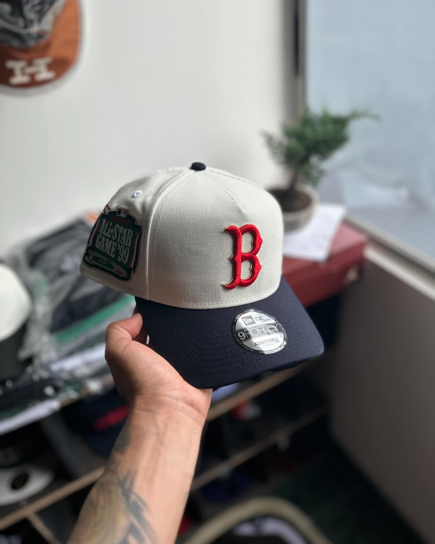 NEW ERA BOSTON RED SOX ALL STAR GAME 1999 CHROME THROWBACK TWO TONE EDITION 9FORTY A FRAME SNAPBACK CAP-Maverick