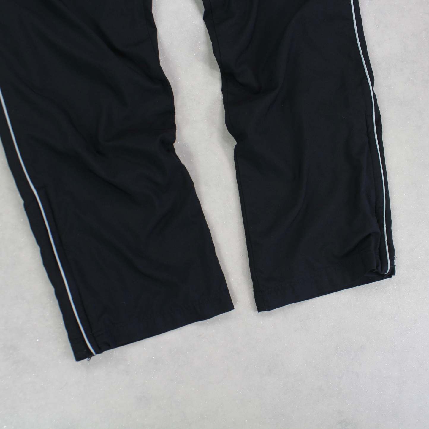 RARE 2000s Baggy Trackpants Black-Maverick