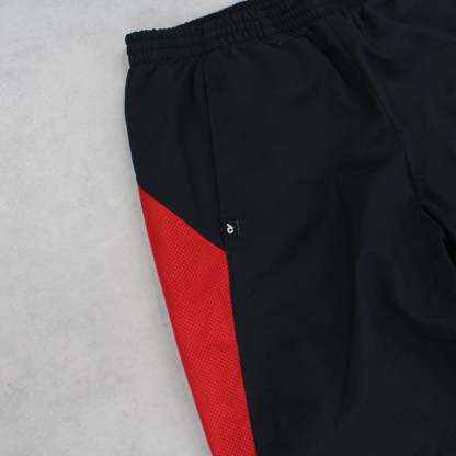 RARE 00s Trackpants Black-Maverick