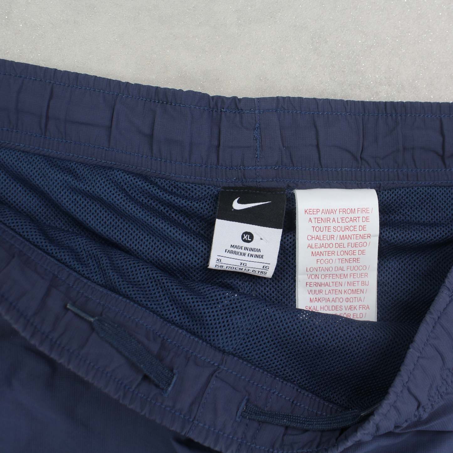 RARE 00s Trackpants Grey-Maverick